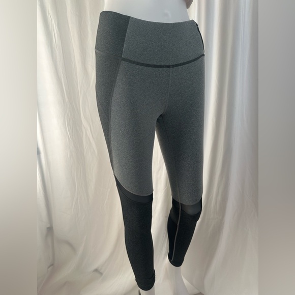 CALIA Inspire 7/8 length Gray/Dark Gray with Sheer Detail above knee - SMALL - Picture 4 of 8